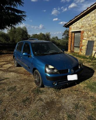 Renault clio