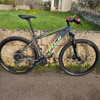 Fuji nevada 1.6 mtb Mountain bike