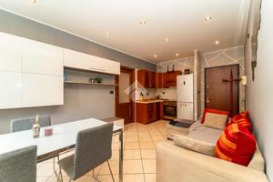 2 LOCALI A GRUGLIASCO