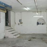 Locale 90mq su due livelli fronte strada