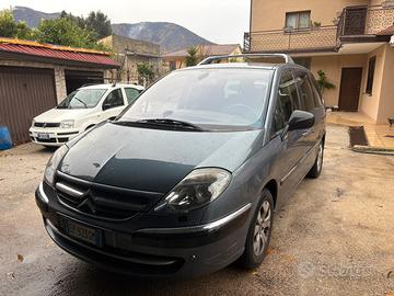 Citroen C8 7 posti con sedia per disabile