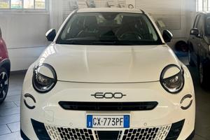 Fiat 600 Hybrid 100 CV DCT MHEV