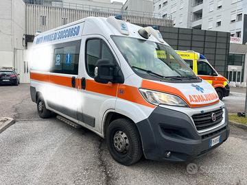 Ambulanza fiat ducato