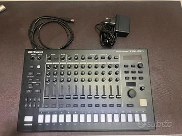 Roland TR-8S Rhythm Performer (AIRA)