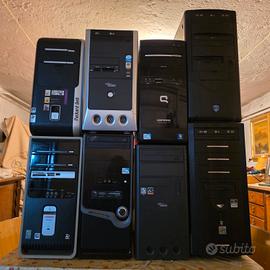 Stock PC fissi vintage inizi anni 2000