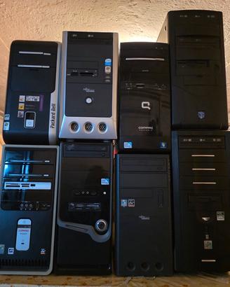 Stock PC fissi vintage inizi anni 2000