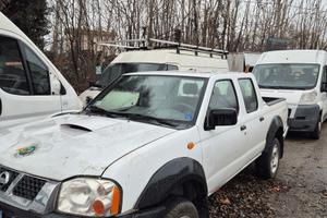 NISSAN NAVARA DEL 2004 PER RICAMBI