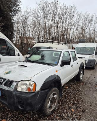 NISSAN NAVARA DEL 2004 PER RICAMBI