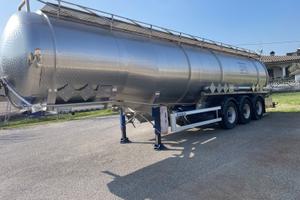 Semirimorchio cisterna Sara