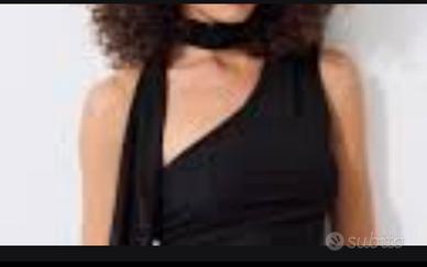 Top corto nero Bershka