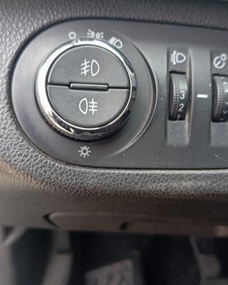 Centralina comando accesione luci OPEL MERIVA B 20