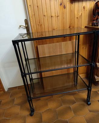 TAVOLO IN VETRO CON RUOTE E 3 RIPIANI