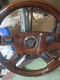 volante in legno 