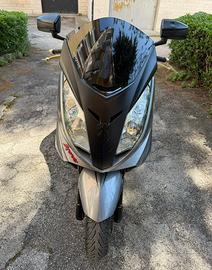 Peugeot Satelis 250