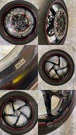 Coppia cerchi pvm triumph forgiati + dischi nuovi