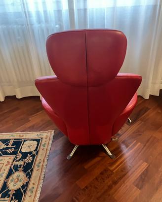Poltrona Dodo pelle rossa  Cassina