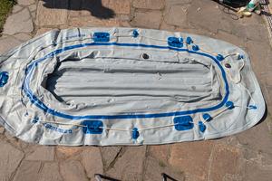 Gommone gonfiabile con remi