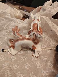 Lladrò the dragon figurine