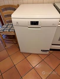 Lavastoviglie Rex Electrolux