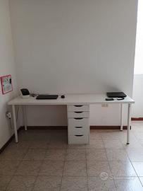 Scrivania Bianca con Cassettiera
