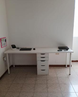 Scrivania Bianca con Cassettiera