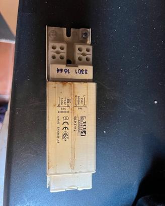 trasformatori 220v/12v + luci a led