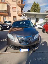 Lancia Ypsilon 1.3 MJT 16V 95 CV 5 porte