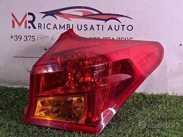 STOP FANALE POSTERIORE DESTRO TOYOTA Auris 2° Ser