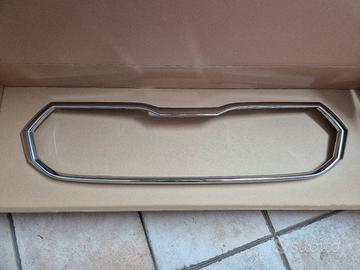 Cornice mascherina frontale Skoda Fabia 2022 usata