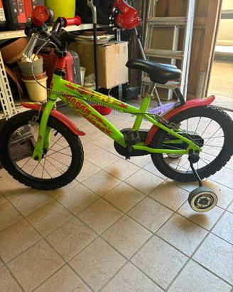 Bici con rotelle