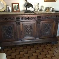 Mobile stile antico.