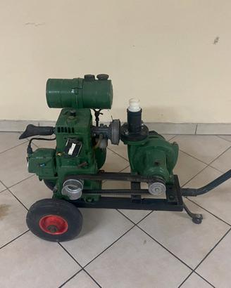 Motopompa d’epoca con motore Condor