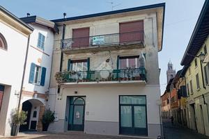 3 LOCALI A CARAVAGGIO