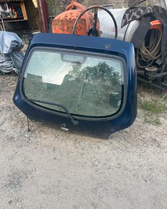 Cofano per ford fiesta vecchio tipo