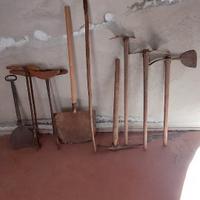 Antichi attrezzi agricoli