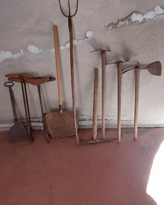 Antichi attrezzi agricoli