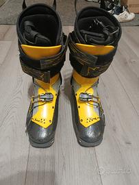 Scarponi sci donna alpinismo La Sportiva Solar 25