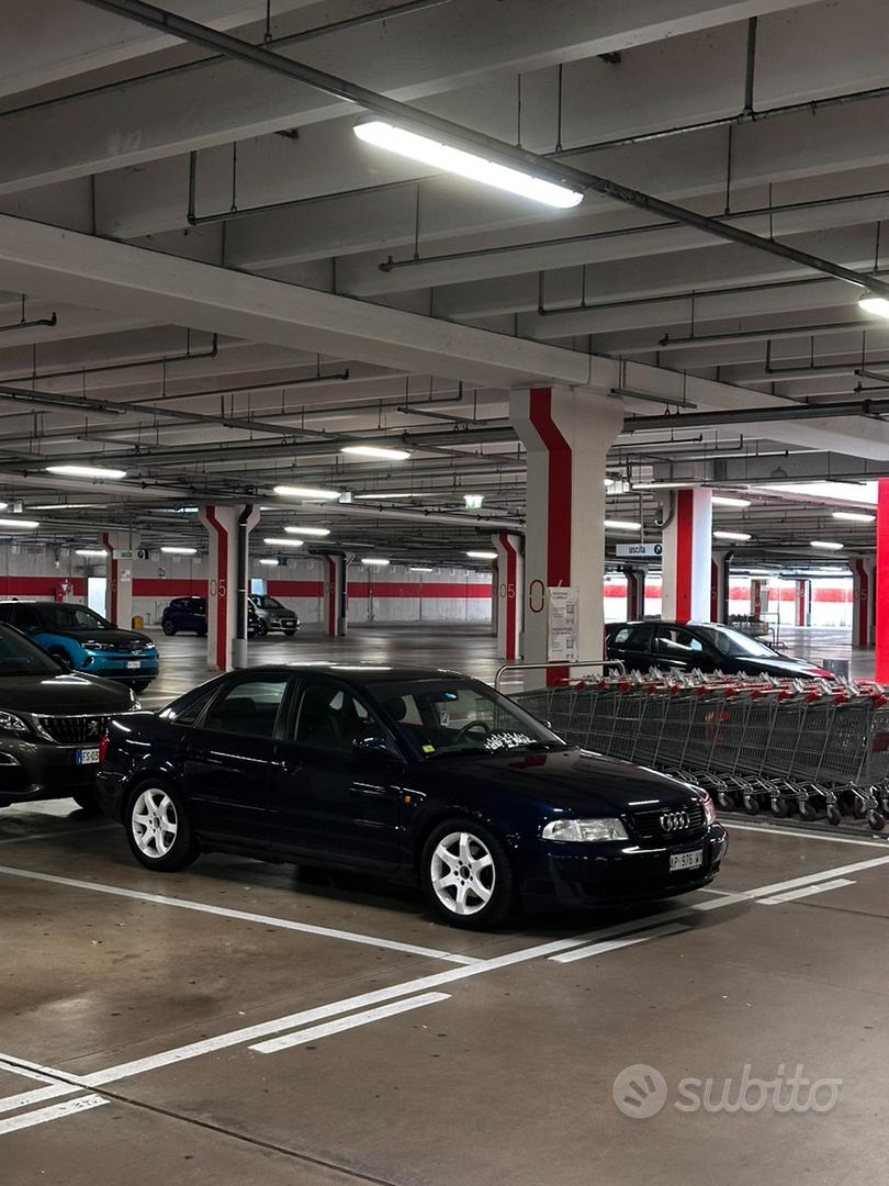 Audi A4 1998 photo 3