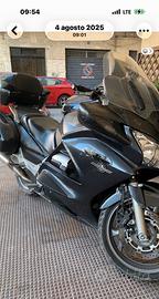 Moto gt honda st 1.3