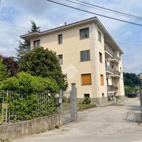 3 LOCALI A BIBIANA