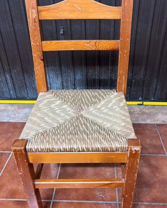 Sedia in legno di pino