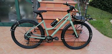 bicicletta donna cannondale con cambio 