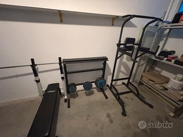 Palestra  completa pesistica e corpo libero