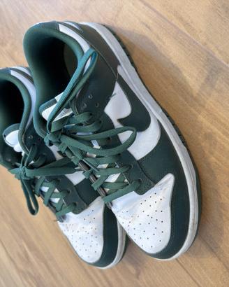 Nike Dunk Low Team Green / Michigan State — EU 44