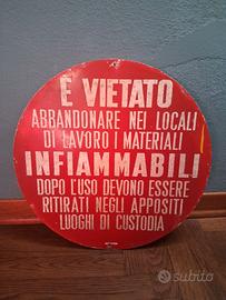 Cartello infiammabili 