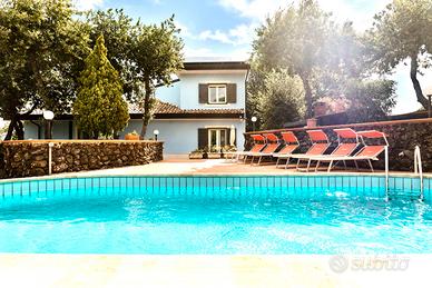 Villa con piscina sulle pendici dell'Etna