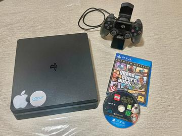 Ps4 slim con giochi e accessori