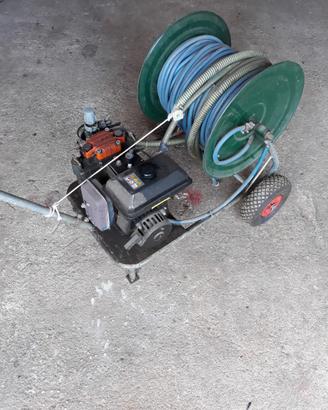 pompa irroratrice a motore con carrello