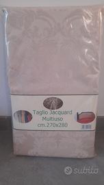 Tessuto Jaguard  color crema chiaro