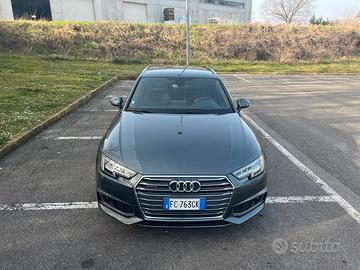 AUDI  A4 S-LINE 